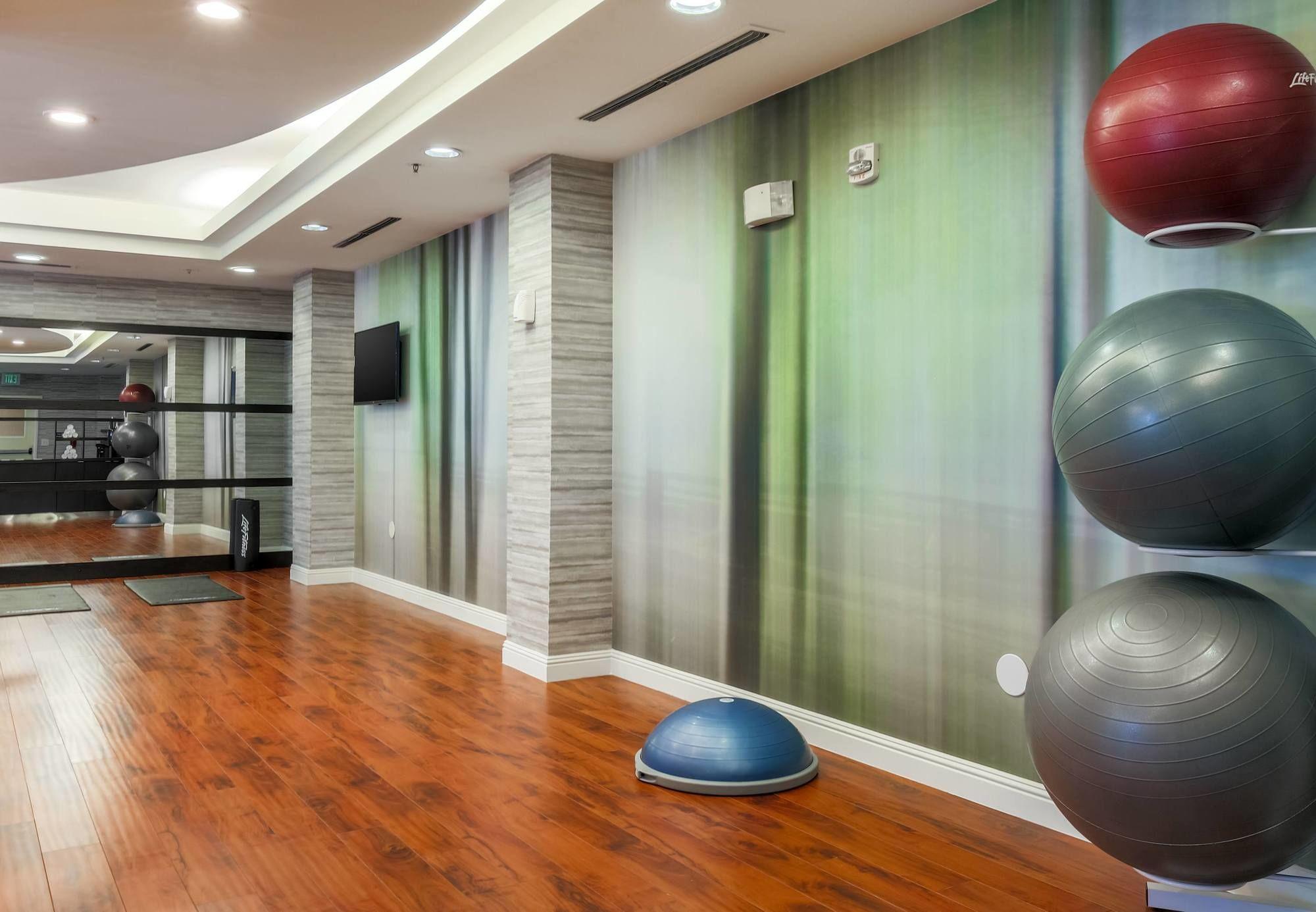 Courtyard By Marriott Roseville Galleria Mall/Creekside Ridge Drive Exteriér fotografie