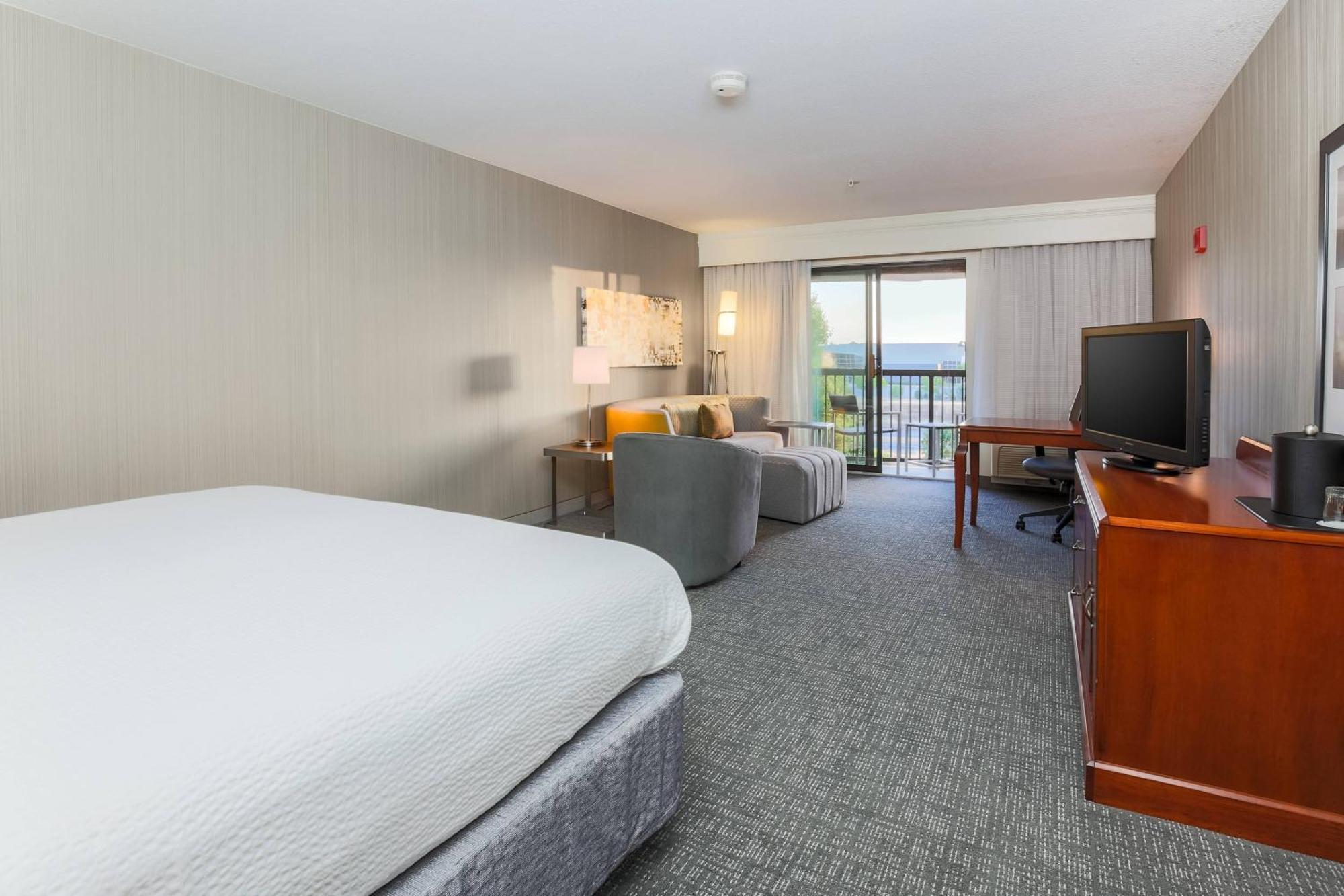 Courtyard By Marriott Roseville Galleria Mall/Creekside Ridge Drive Exteriér fotografie