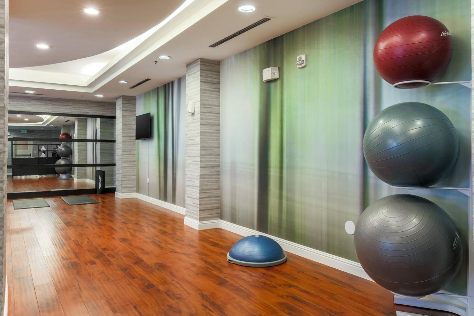 Courtyard By Marriott Roseville Galleria Mall/Creekside Ridge Drive Exteriér fotografie