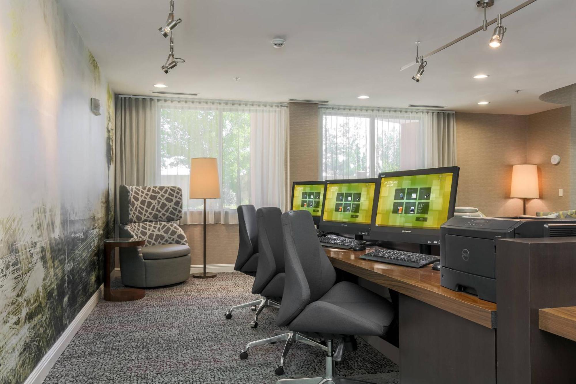Courtyard By Marriott Roseville Galleria Mall/Creekside Ridge Drive Exteriér fotografie
